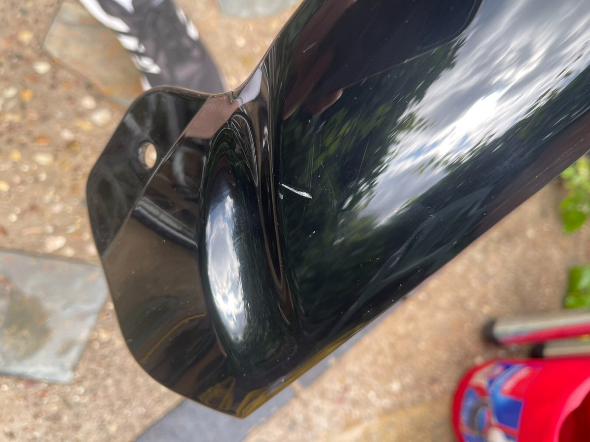 LAND ROVER EVOQUE FRONT RIGHT MOLDING  N9X2-025A52-AD