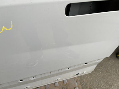 JAGUAR I PACE X590 FRONT DOOR LEFT P/N: 3259051 DENTED