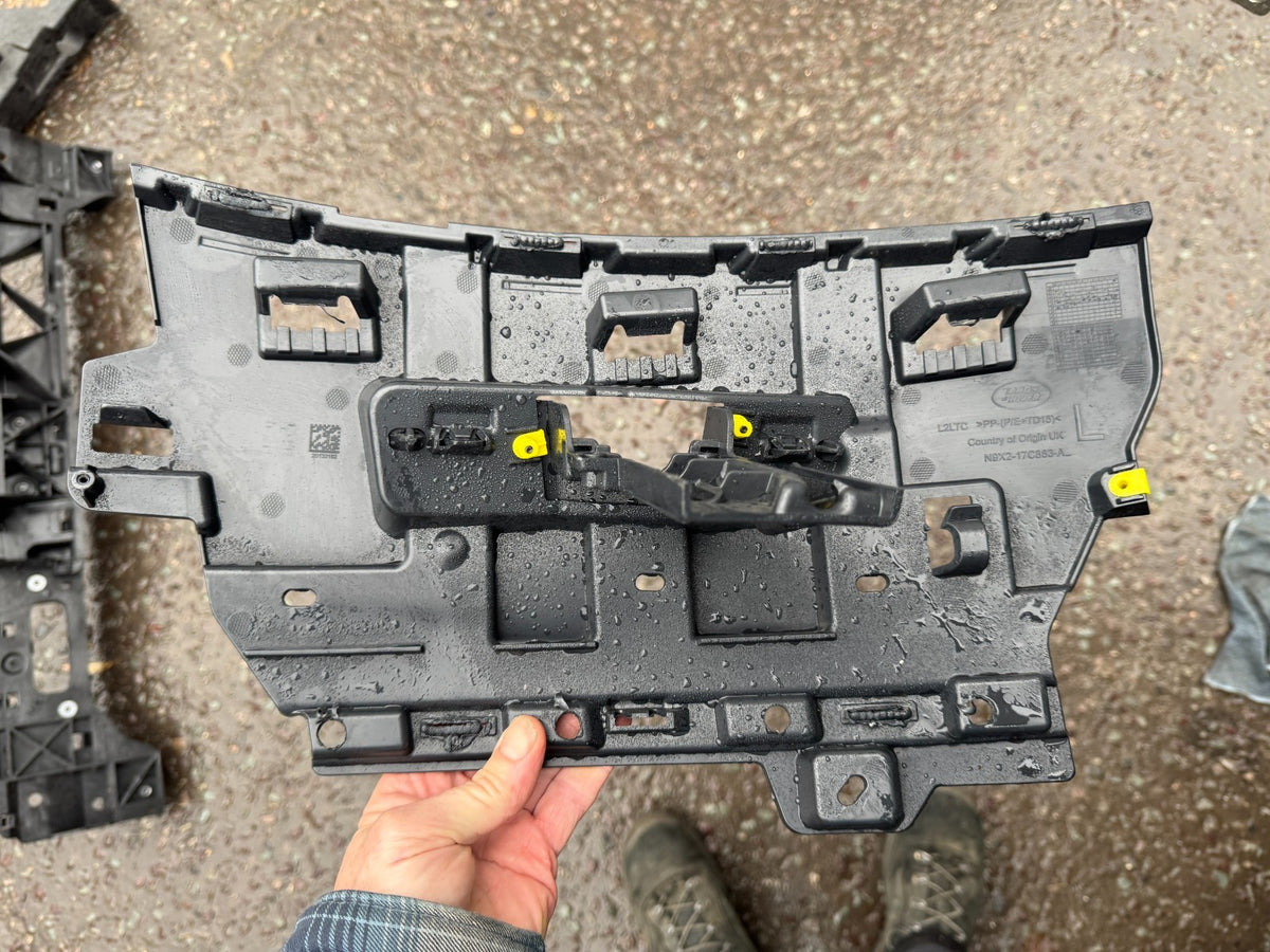 LAND ROVER RANGE ROVER SPORT L461 FRONT BUMPER MOUNTING BRACKET N9X217C863A LEFT