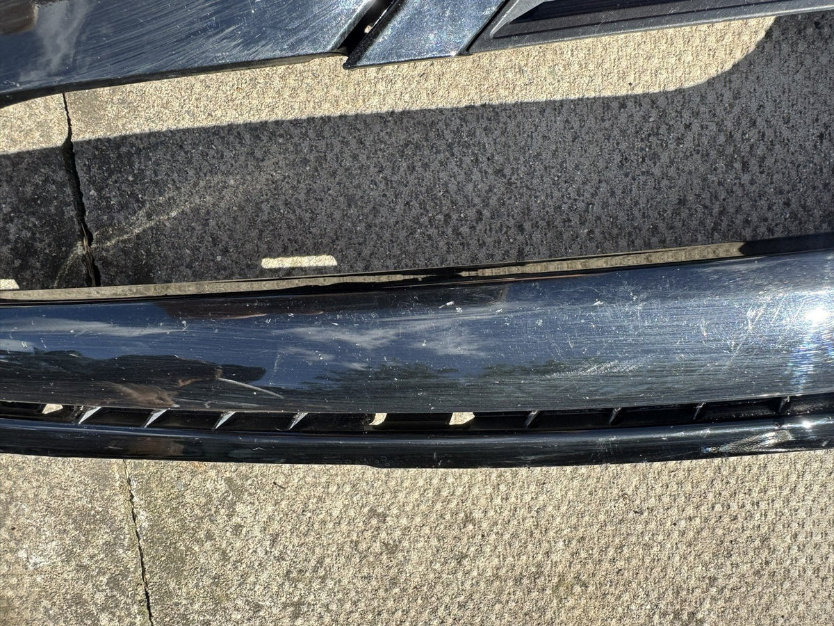 KIA OPTIMA JF 2016-2020 FRONT RIGHT BUMPER MOULDING GRILLE 86594-D4500 DAMAGED