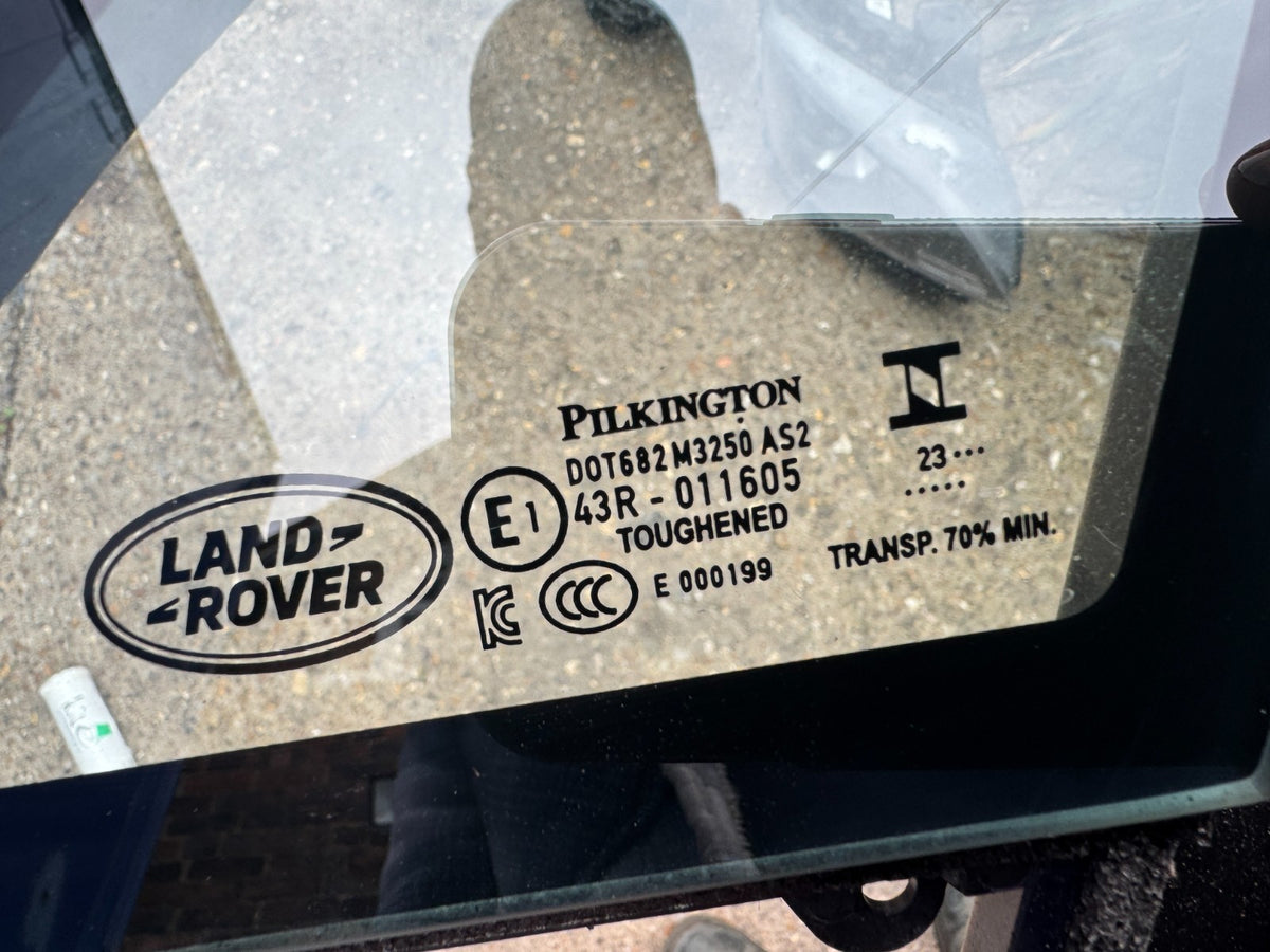 Range Rover Sport L461 (2023-) Left Front Door Window Glass Used SCRATCHED