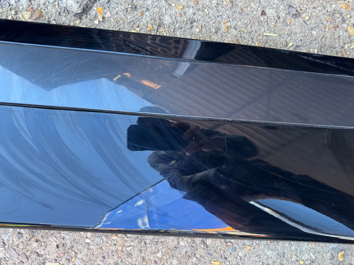 2025 GENUINE RANGE ROVER VELAR L560 REAR LEFT DOOR LOWER MOULD J8A2274A49B
