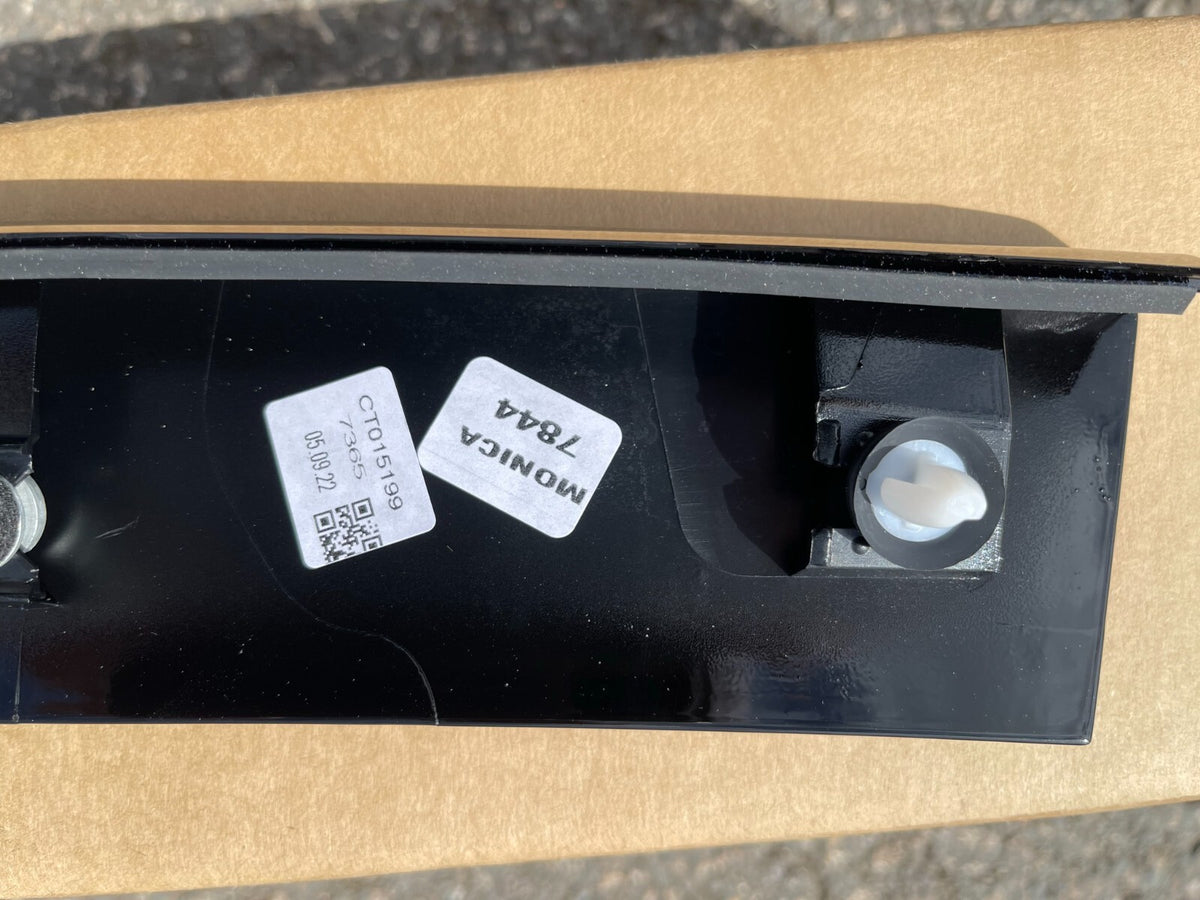 2022 LAND ROVER DISCOVERY SPORT P300E NUMBER PLATE LAMP