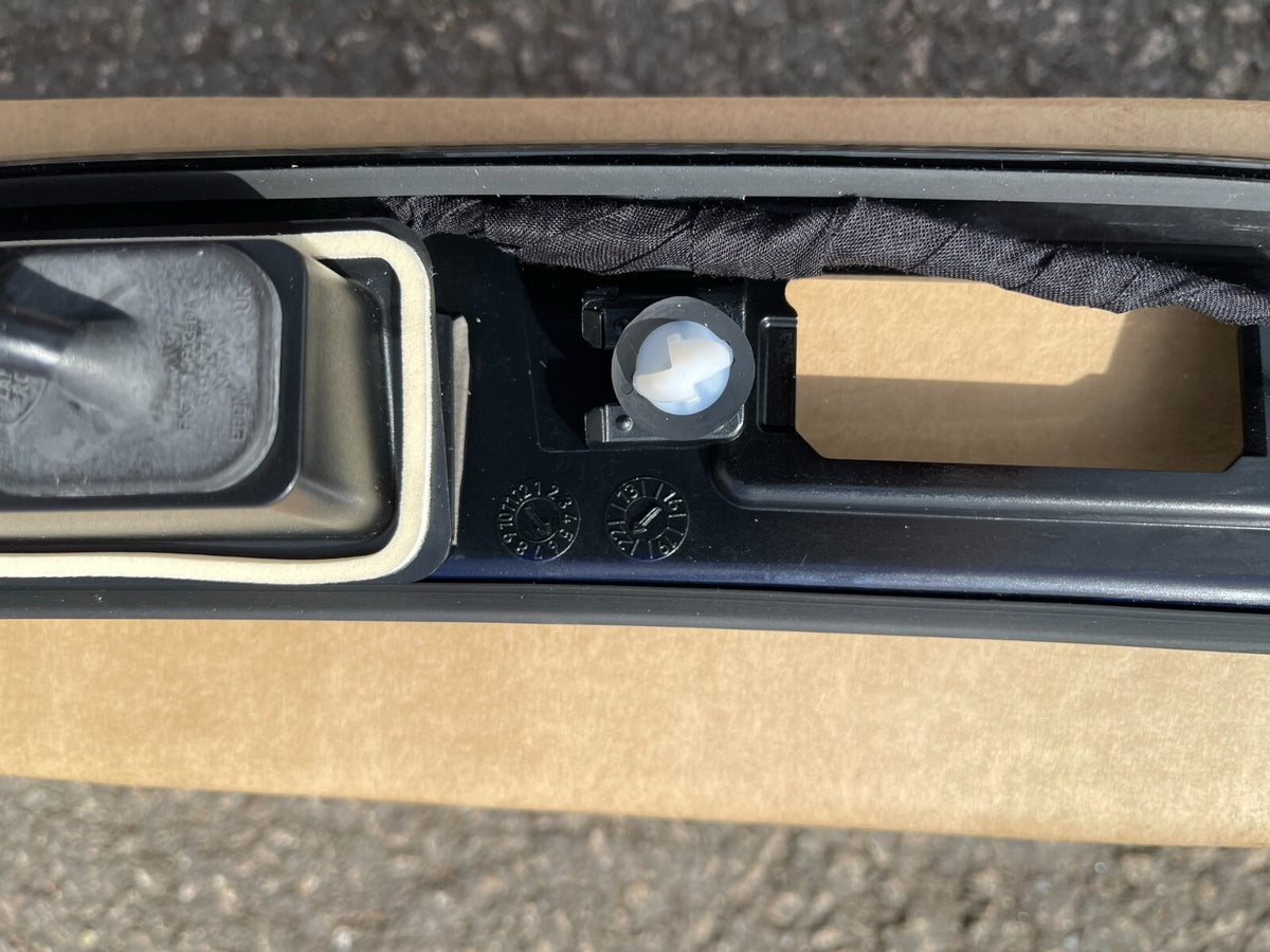 2022 LAND ROVER DISCOVERY SPORT P300E NUMBER PLATE LAMP