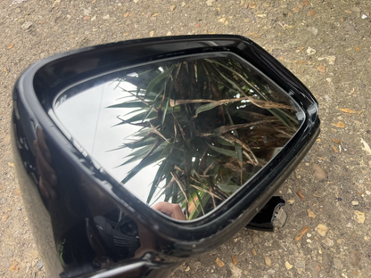 RUSAK ! HANYA UNTUK SPAREPART BMW 640 F06 RHD, Right side mirror set F0154104U6680