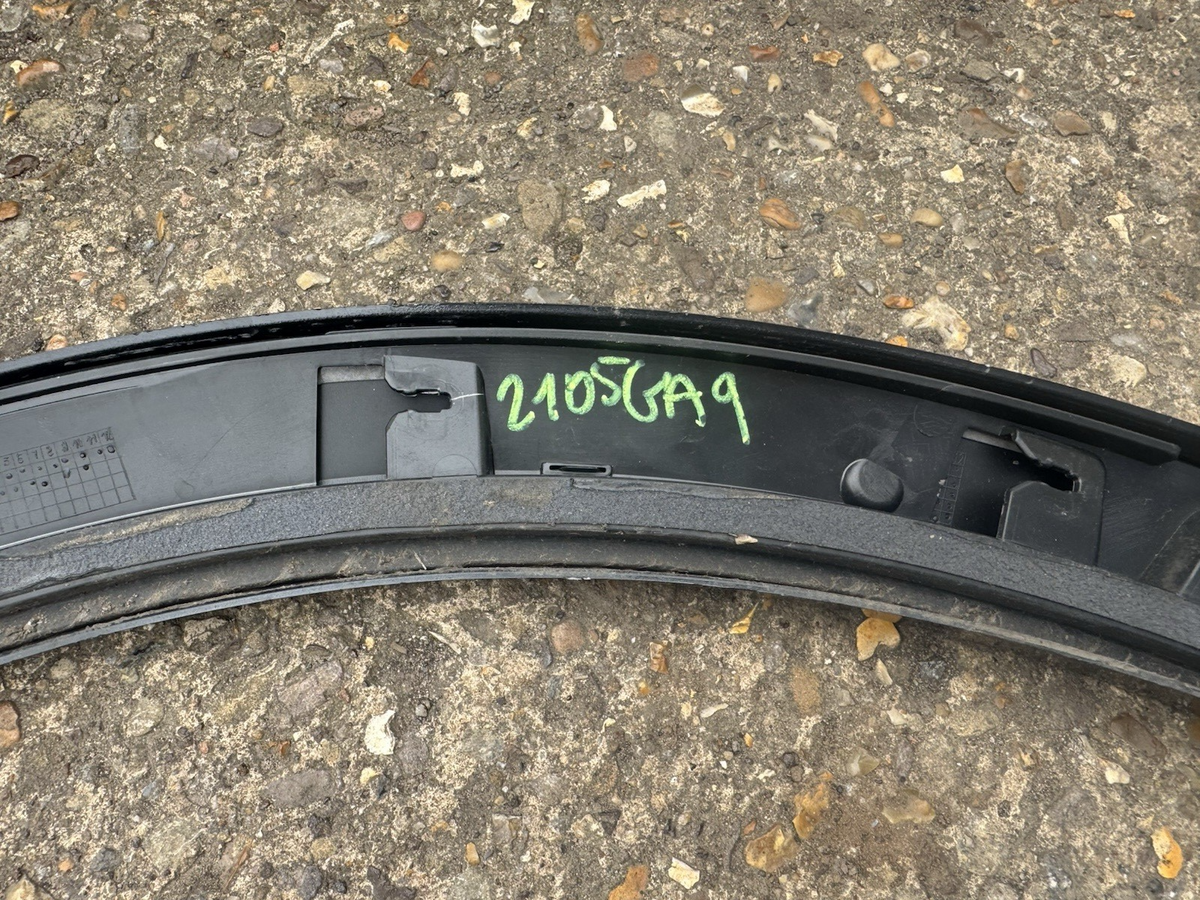 Cupra Formentor Rear LH arch trim se0493y10