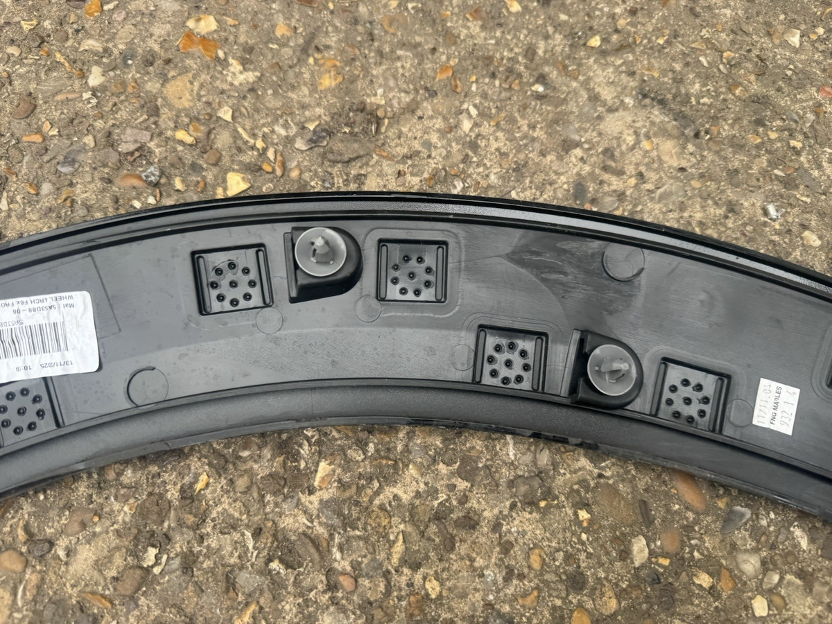 Mini F65 List over fender depan KANAN 5A53DB8 51775A53DB8 2022 ke atas