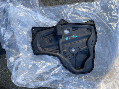 NEW MAZDA 3 MK3 LEFT REAR WINDOW REGULATOR BRACKET BHN97397XA