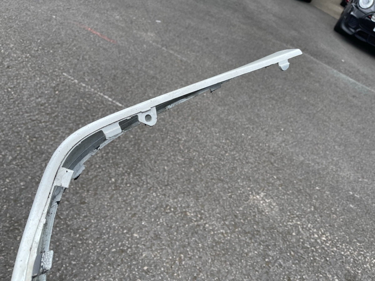 VOLVO XC90 NẸP LIP DƯỚI CẢN SAU 2014 31353271 OEM
