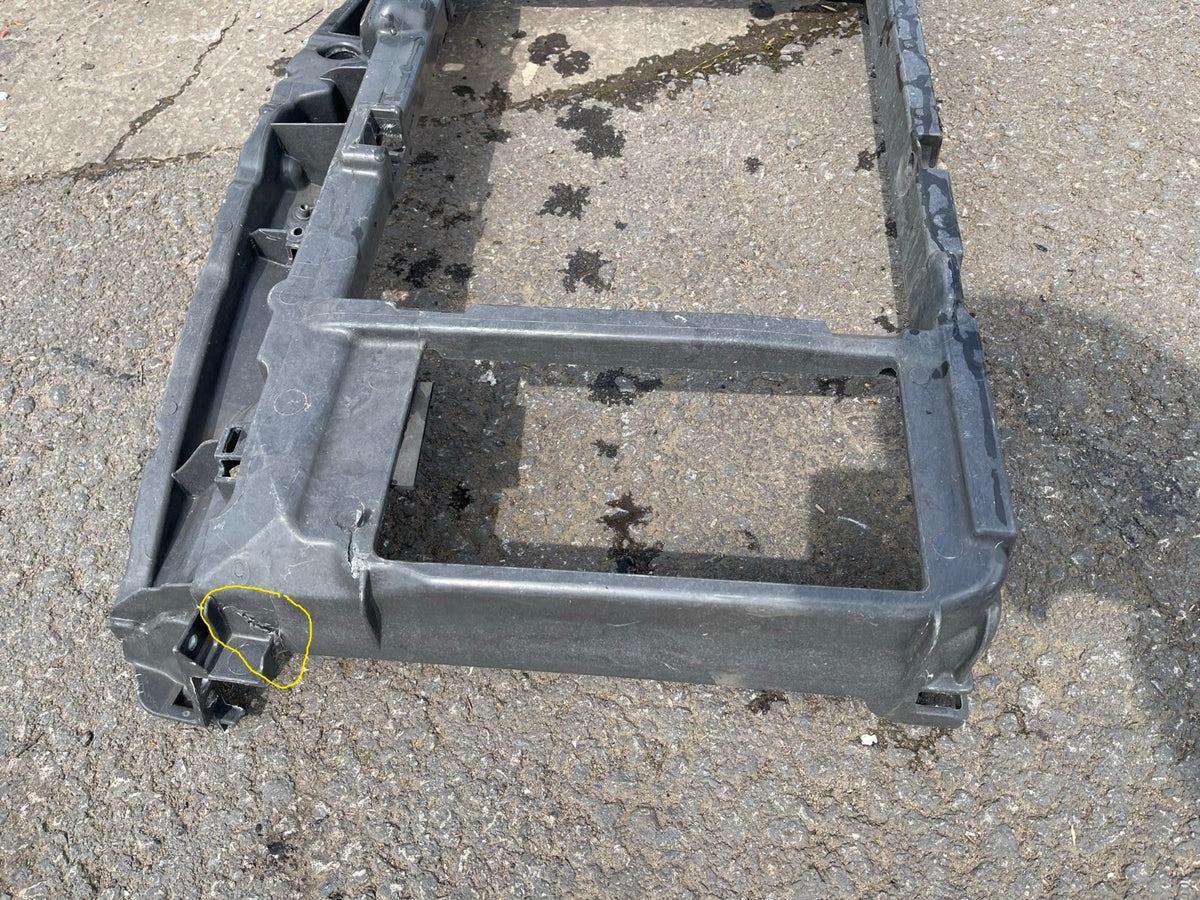PEUGEOT 207 CC Slam Panel Frame Kit 9650102080 Damaged