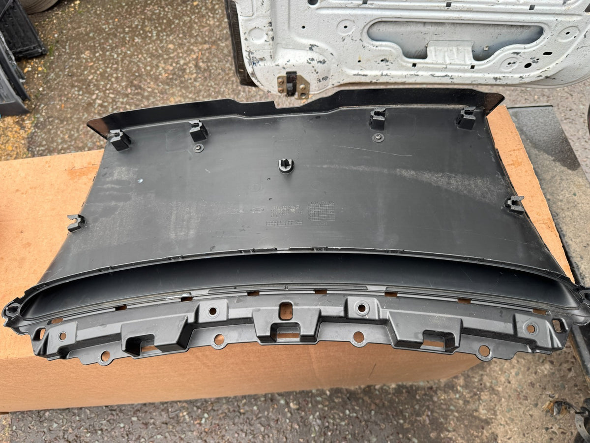 Jaguar I Pace X590 引擎蓋內襯下導風管 J9D316C628A
