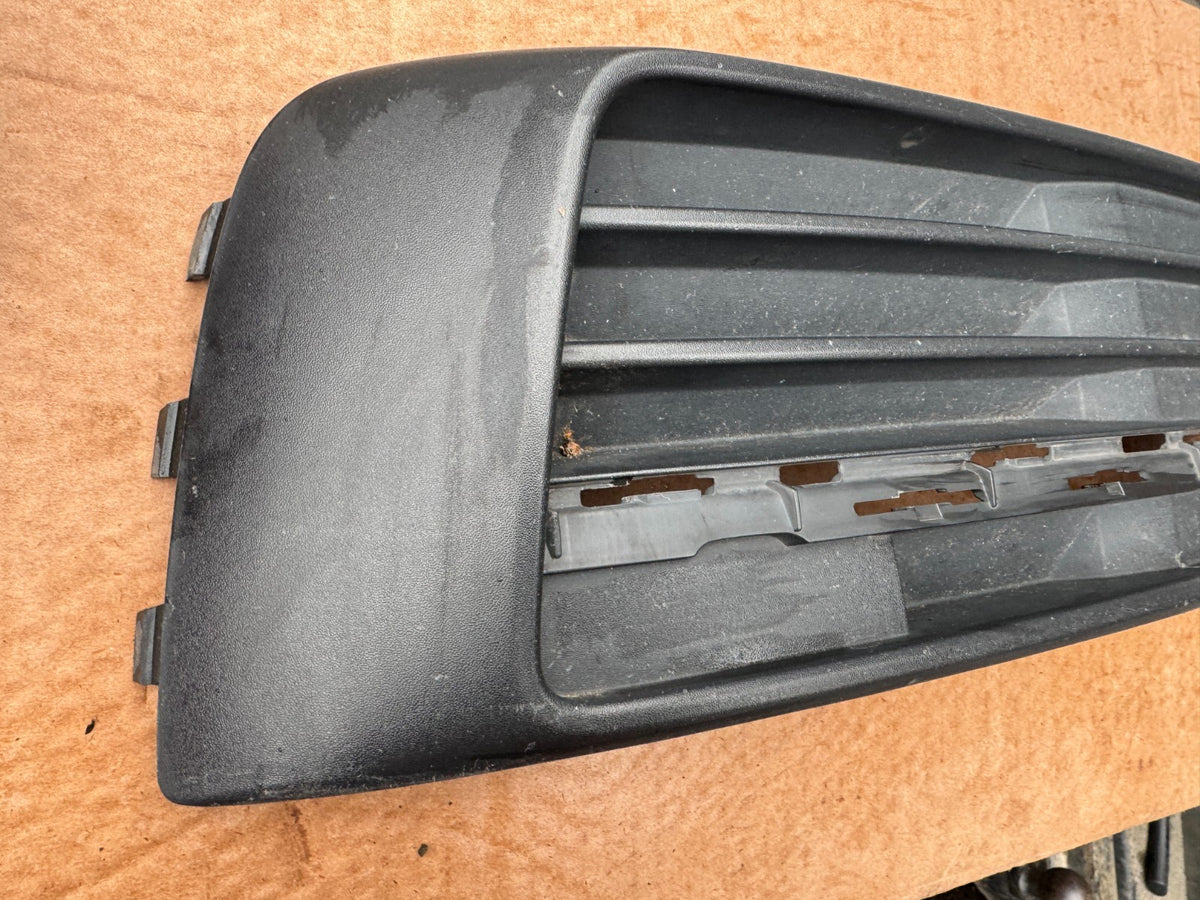 Grille Kanan Depan VW TRANSPORTER T6 Original 7E5853684
