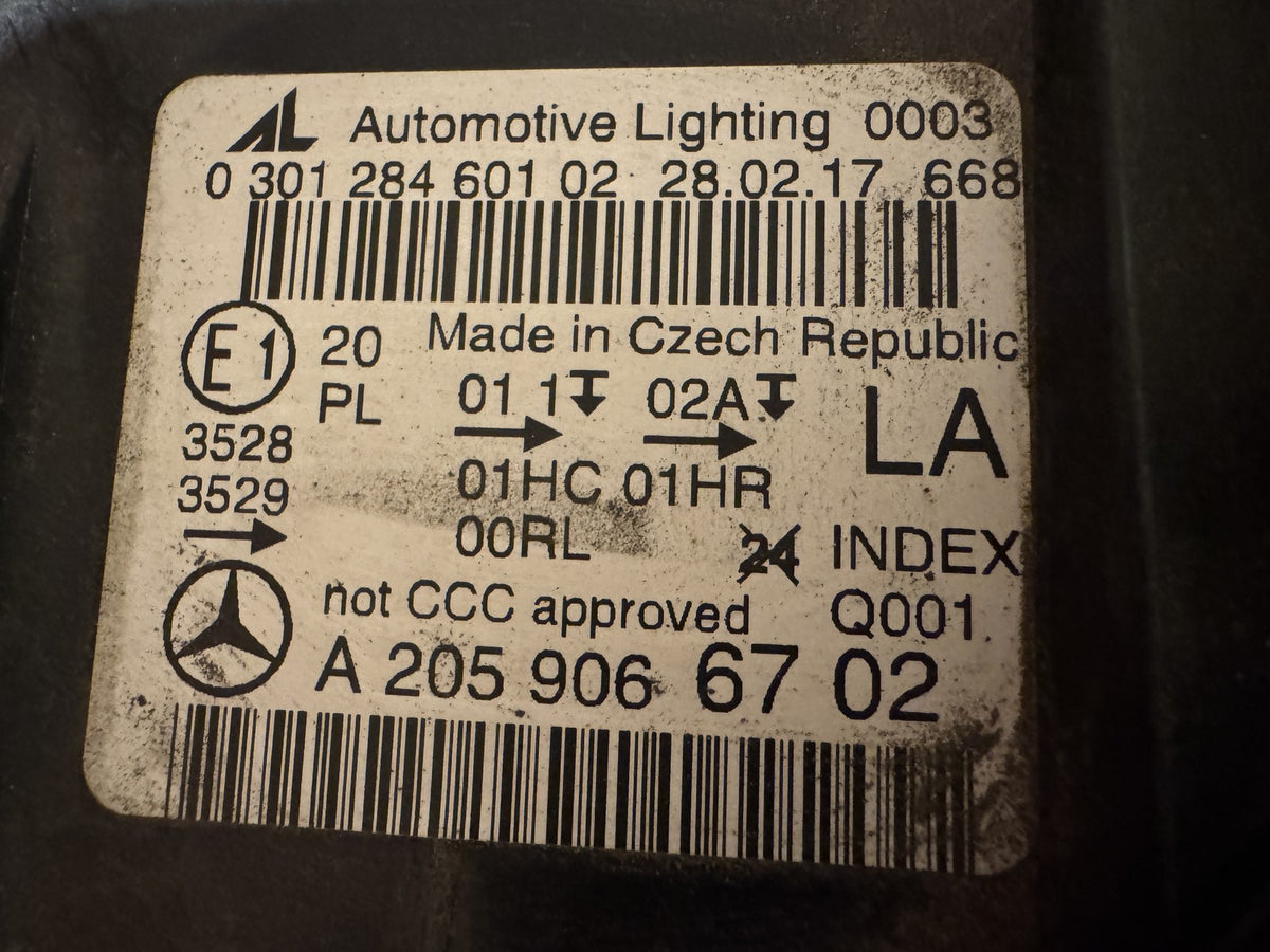 MERCEDES C-CLASS W205 LEFT HEADLIGHT A2059066702 SPARES REPAIR GOOD LENS 2014-21