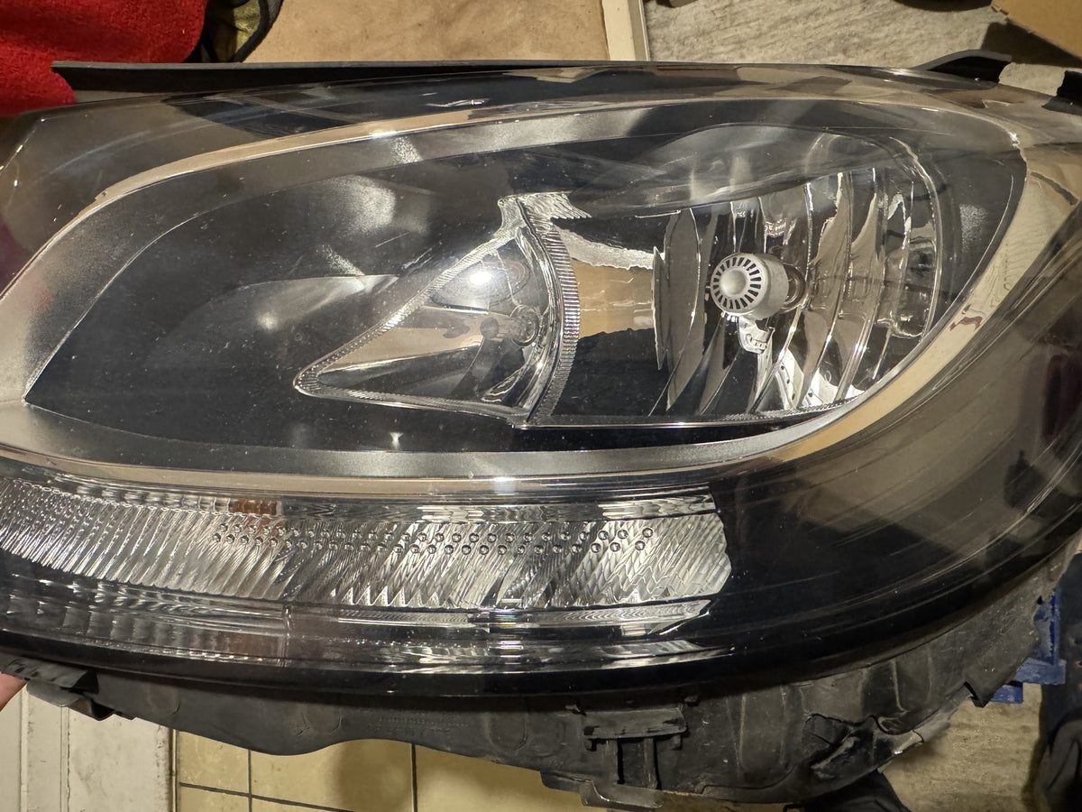 MERCEDES C-CLASS W205 LEFT HEADLIGHT A2059066702 SPARES REPAIR GOOD LENS 2014-21