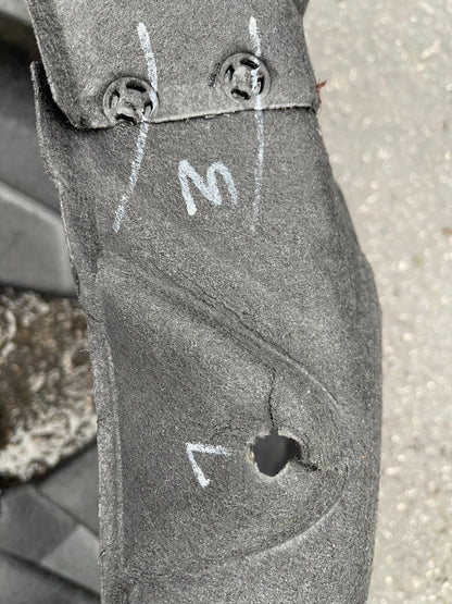GENUINE V90 WING LINER SPLASH GUARD Mk2 31383356 VOLVO 16-22 DAMAGED