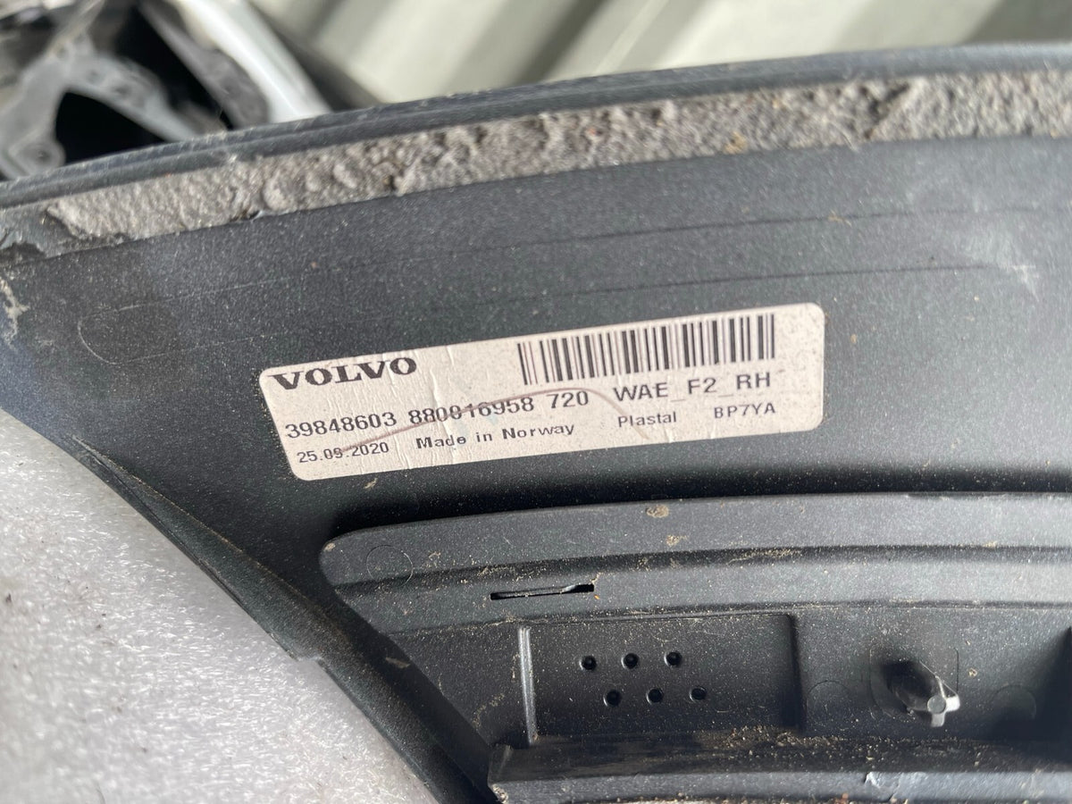 2020 Volvo Radlaufblende 39848603