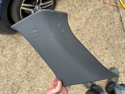 RANGE ROVER VOGUE L460 2022 - 2025 RIGHT SIDE C-PILLAR UPPER TRIM LEATHER