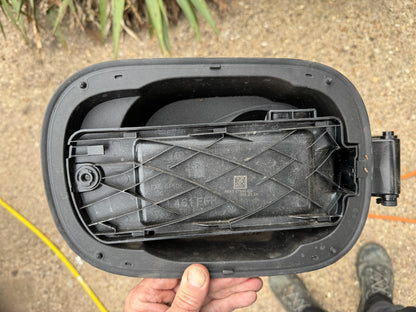RANGE ROVER SPORT L461 FUEL TANK LID FLAP DOOR CAP COVER HOUSING INSERT 2022-24
