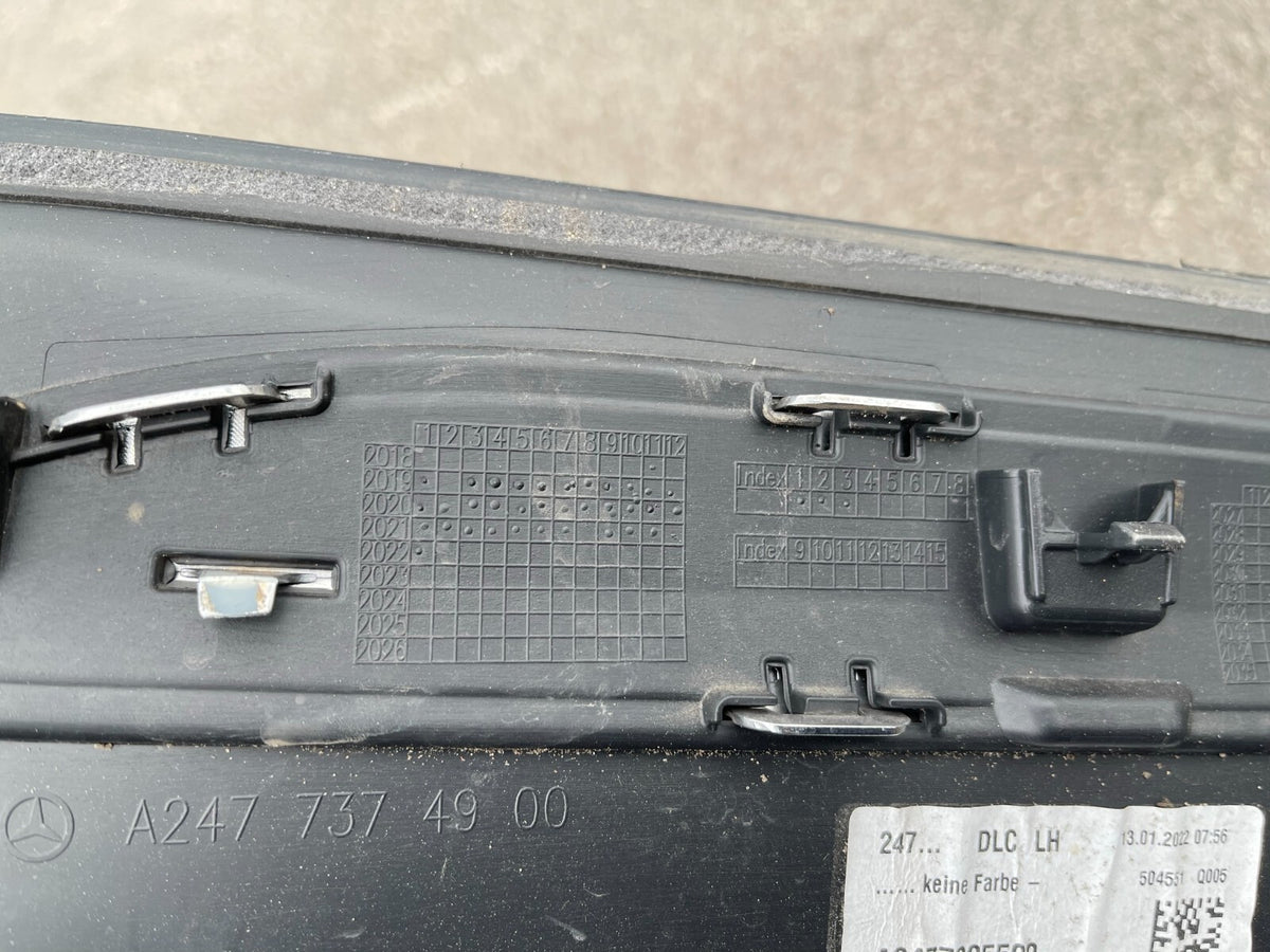 Mercedes GLA H247 AMG Türzierleiste hinten links A2477374900 Original