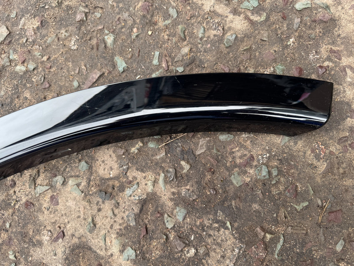 Land Rover Discovery 5 L462 Front Left Wheel Arch Trim HY3M-16A075 2017-2026