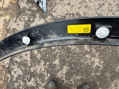 Land Rover Discovery 5 L462 Front Left Wheel Arch Trim HY3M-16A075 2017-2026