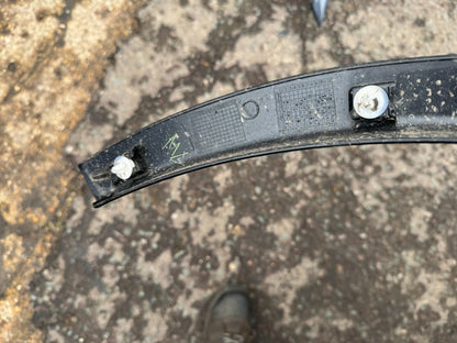 Land Rover Discovery 5 L462 Front Left Wheel Arch Trim HY3M-16A075 2017-2026