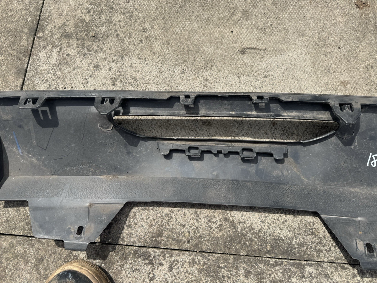 순정 Vauxhall Corsa F 2019-2023 리어 범퍼 하부 디퓨저 9829540880
