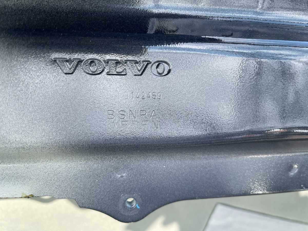 Volvo 142459 RIGHT Bare Door
