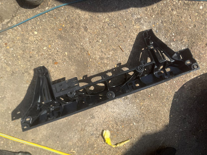 2024 BMW X5 F15 X5M F85 REAR BUMPER CENTER BRACKET MOUNT 7294391 NEXT DAY DELIV