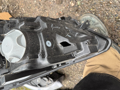 RENAULT KANGOO RIGHT LED HEADLIGHT 260108803R 2020 2023