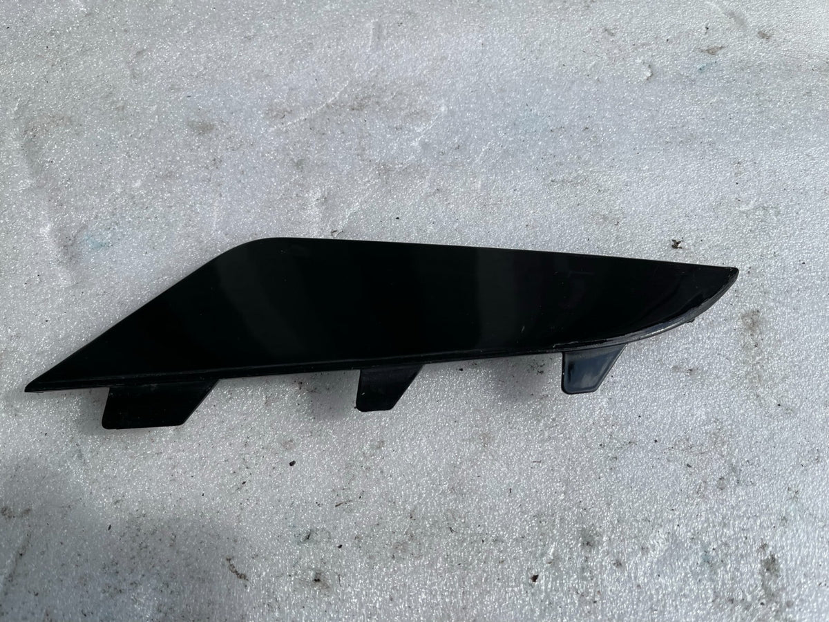86698P2010 原廠 Hyundai / KIA 後保桿側邊件，右側