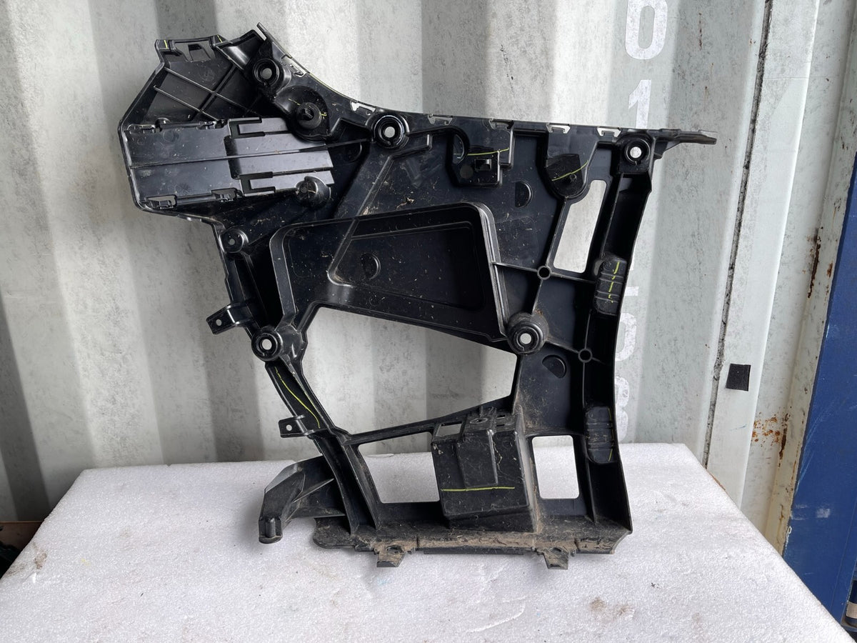 Dudukan G20, Bumper Belakang Kiri M 51128085487 BMW Original