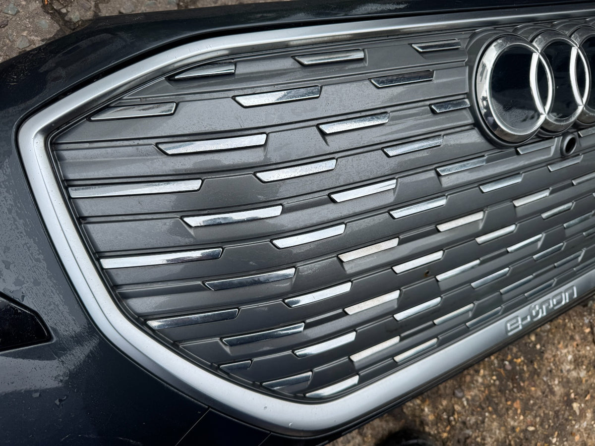 2024 Grill Depan Audi Q4 E Tron S Line 2021 KE ATAS 89A853651B Original