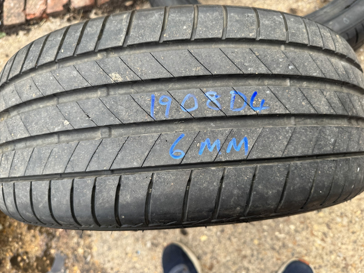 215 50 18 92W BRIDGESTONE TURANZA T005 AO 6MM DOT1125 PART WORN NO REPAIRS