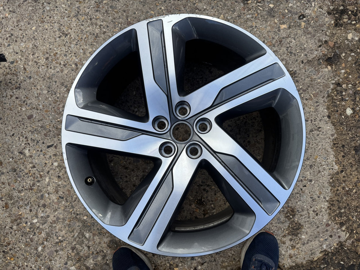 GENUINE RANGE ROVER 22 ALLOY WHEEL 9.5J 5X120 DIAMOND CUT 1Y42-1007-AA REFURB