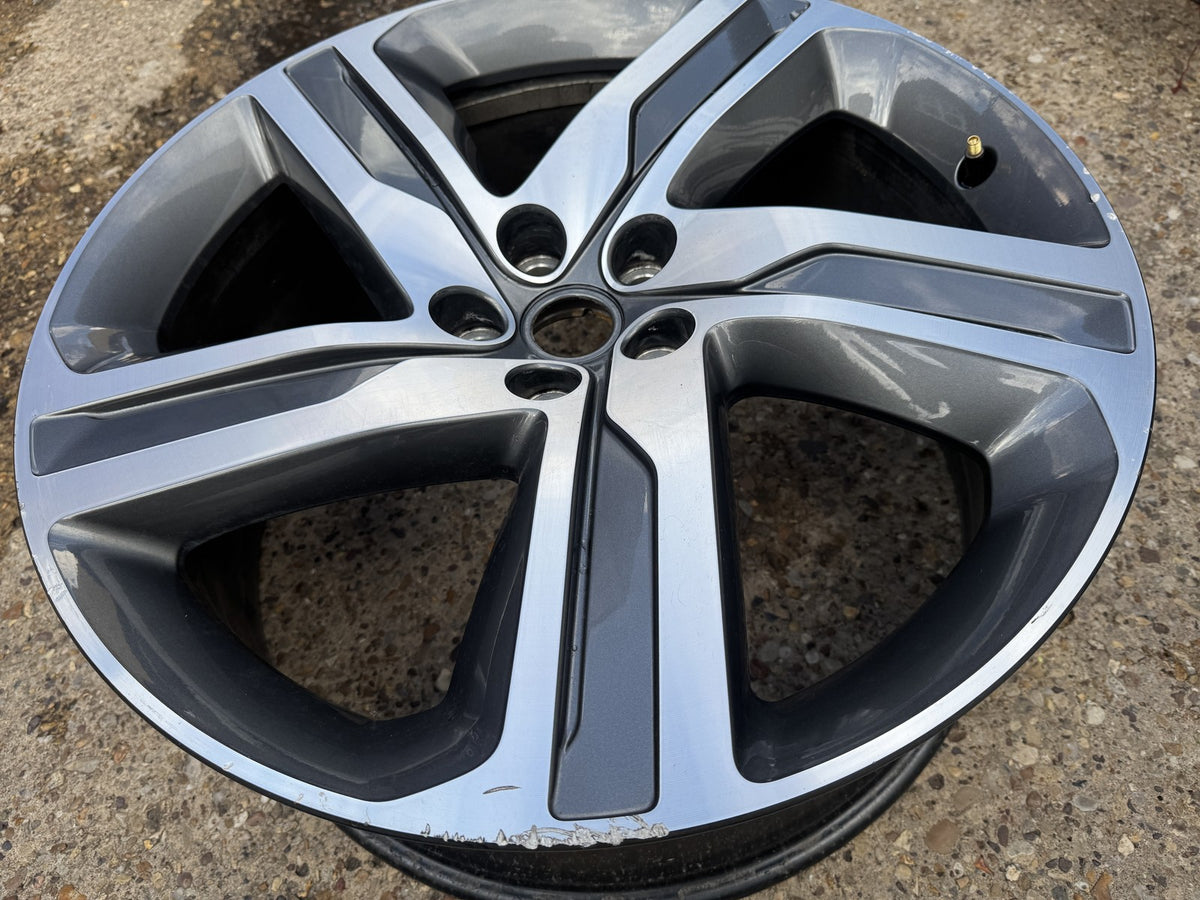 GENUINE RANGE ROVER 22 ALLOY WHEEL 9.5J 5X120 DIAMOND CUT 1Y42-1007-AA REFURB