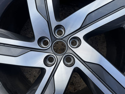 GENUINE RANGE ROVER 22 ALLOY WHEEL 9.5J 5X120 DIAMOND CUT 1Y42-1007-AA REFURB