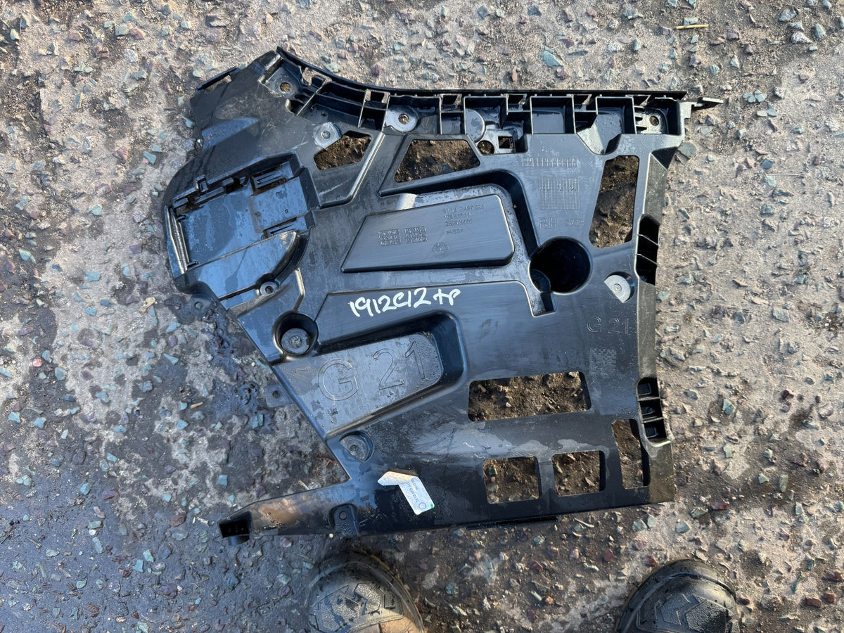 BMW 3 SERIES 2018-2023 G21,G81 BRACKET DALAM BUMPER BELAKANG RH (KANAN) 7427996
