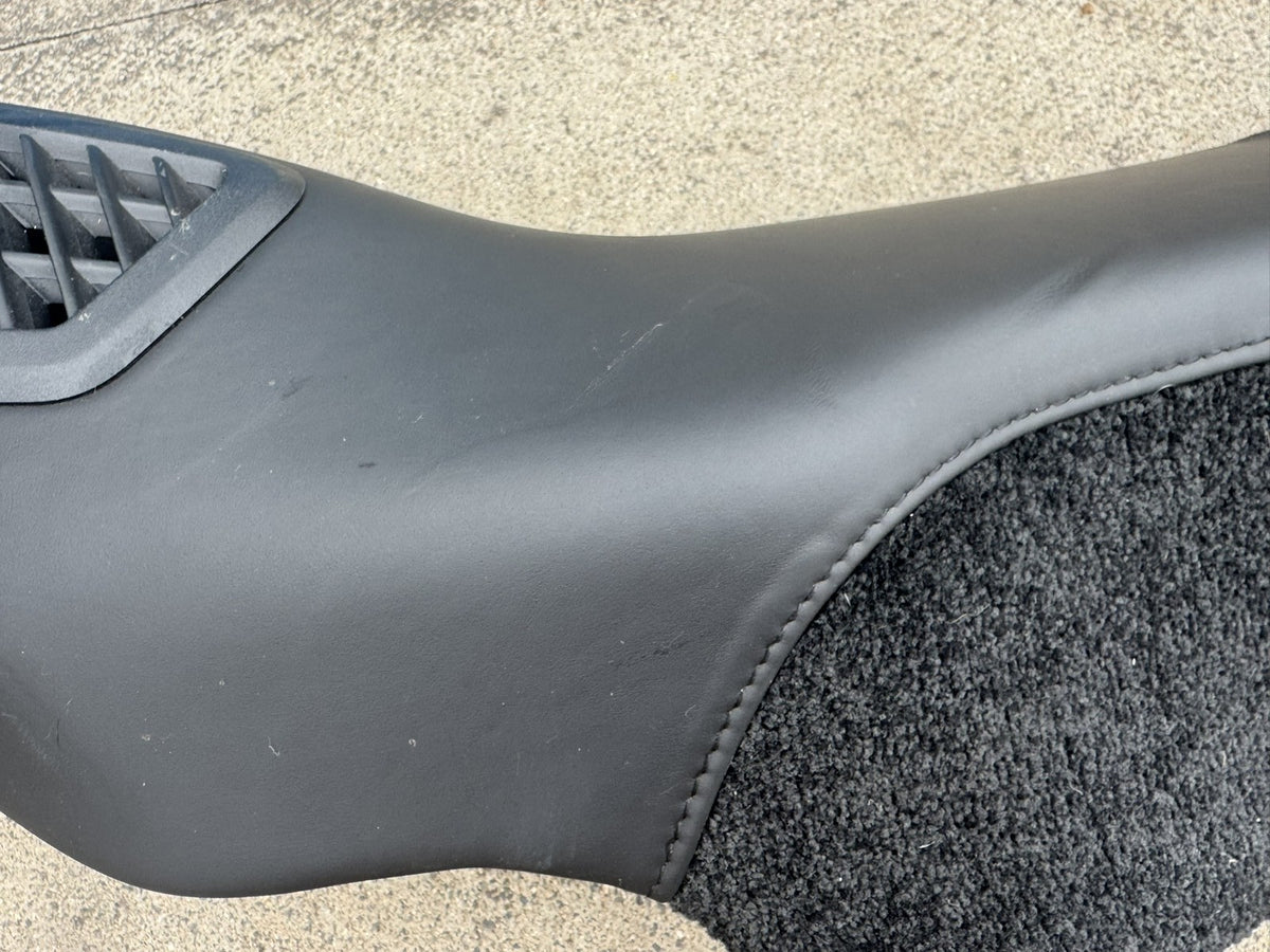 GENUINE RANGE ROVER L405 REAR RIGHT SEAT BOLSTER C-PILLAR LEATHER TRIM CK5202650