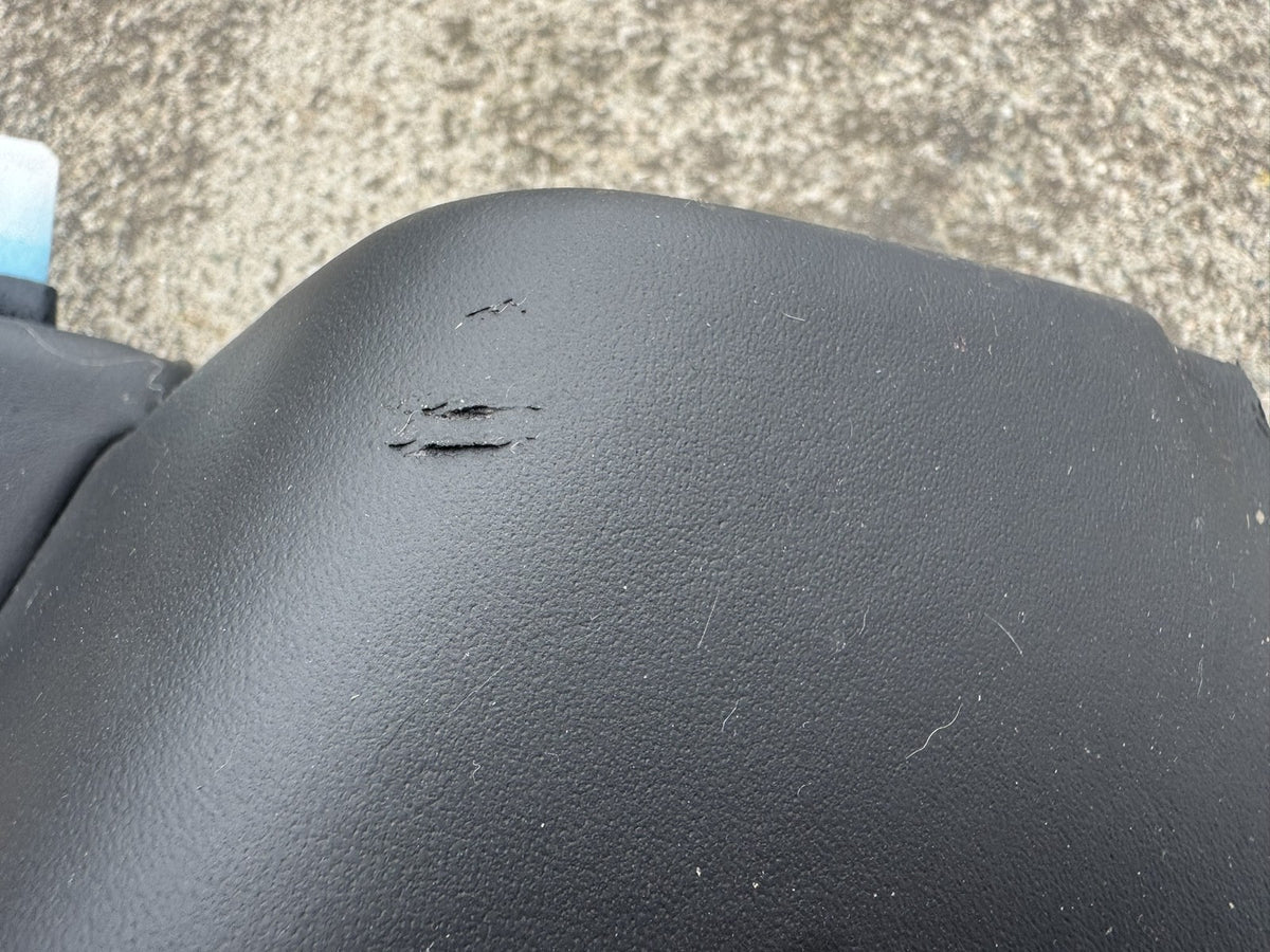 GENUINE RANGE ROVER L405 REAR RIGHT SEAT BOLSTER C-PILLAR LEATHER TRIM CK5202650
