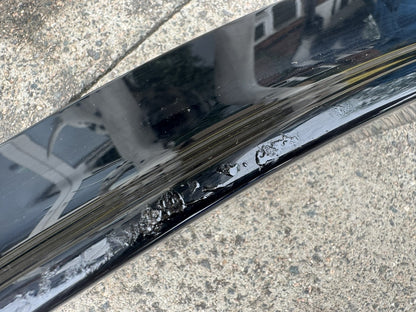 GENUINE LAND ROVER DEFENDER FRONT RIGHT WHEEL ARCH TRIM GLOSS BLACK L8BM-16A074