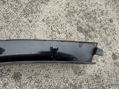 GENUINE LAND ROVER DEFENDER FRONT RIGHT WHEEL ARCH TRIM GLOSS BLACK L8BM-16A074