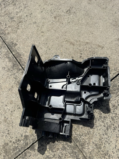 LAND ROVER RANGE ROVER EVOQUE L551 전방 우측 브라켓 K8D2-002A56-AA 35433238