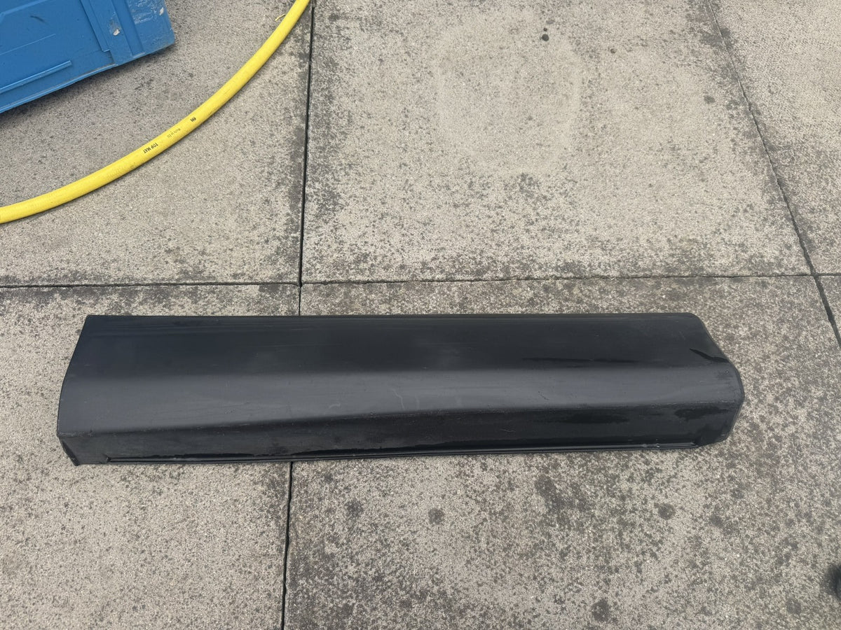 GENUINE MAZDA CX-60 2022-ON FRONT RIGHT DOOR GARNISH MOULDING KAAA-51RC1 Black