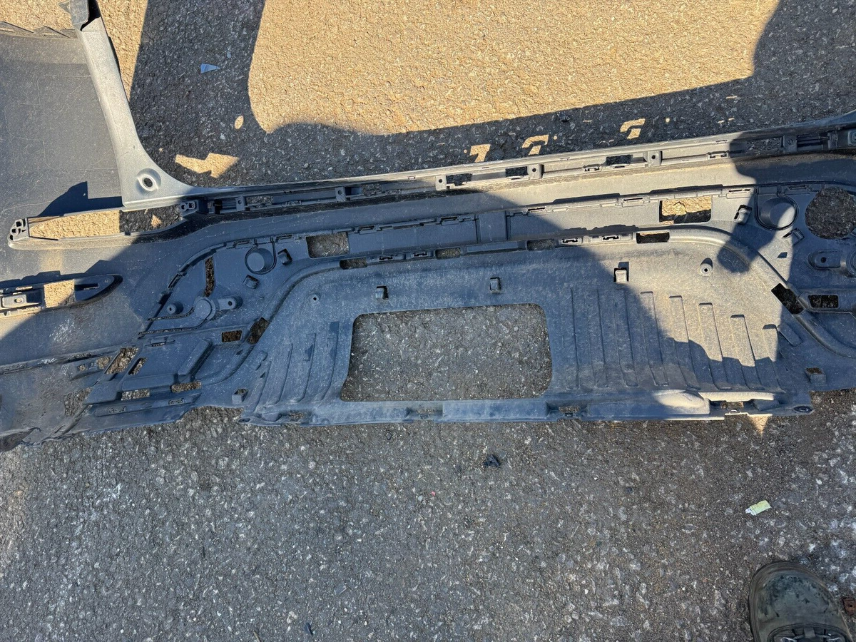 2023 GENUINE RANGE ROVER EVOQUE REAR BUMPER L551 K8D217D781AAW