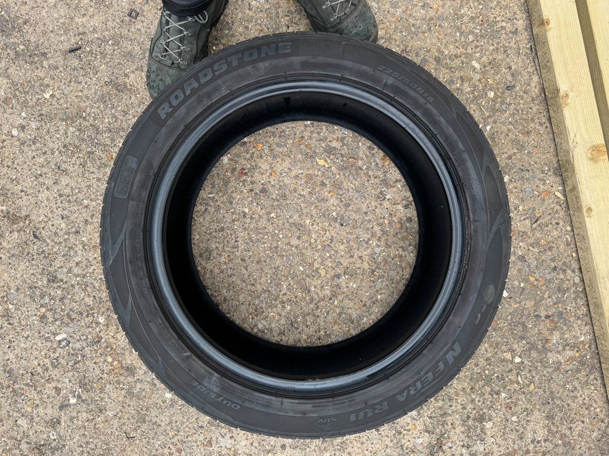 1x 225 50 18 95V NEXEN ROADSTONE NFERA RU1 SUV 6.5mm 2024 tyre