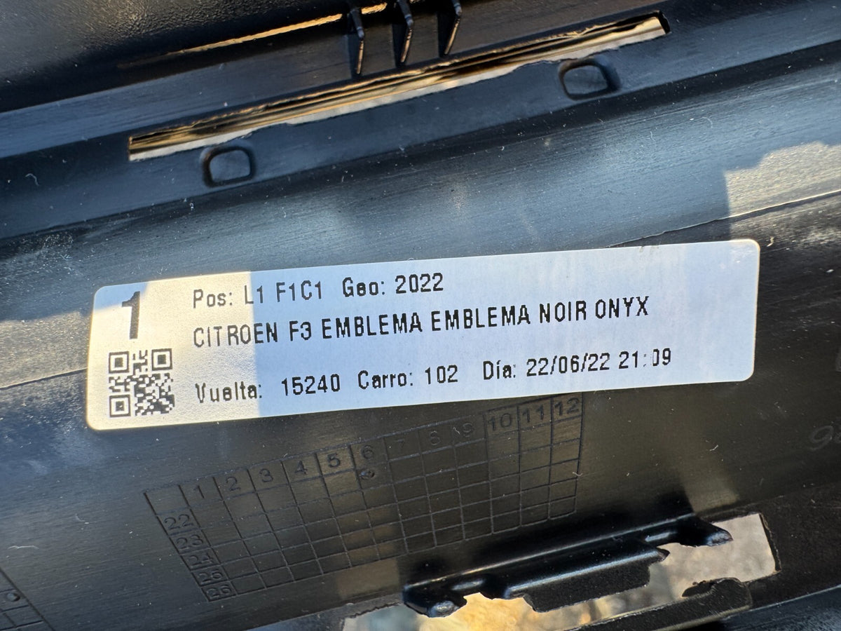 NEU ORIGINAL Citroën C4 Cactus 9824153277 Kühlergrill Frontgrill 98241532XY