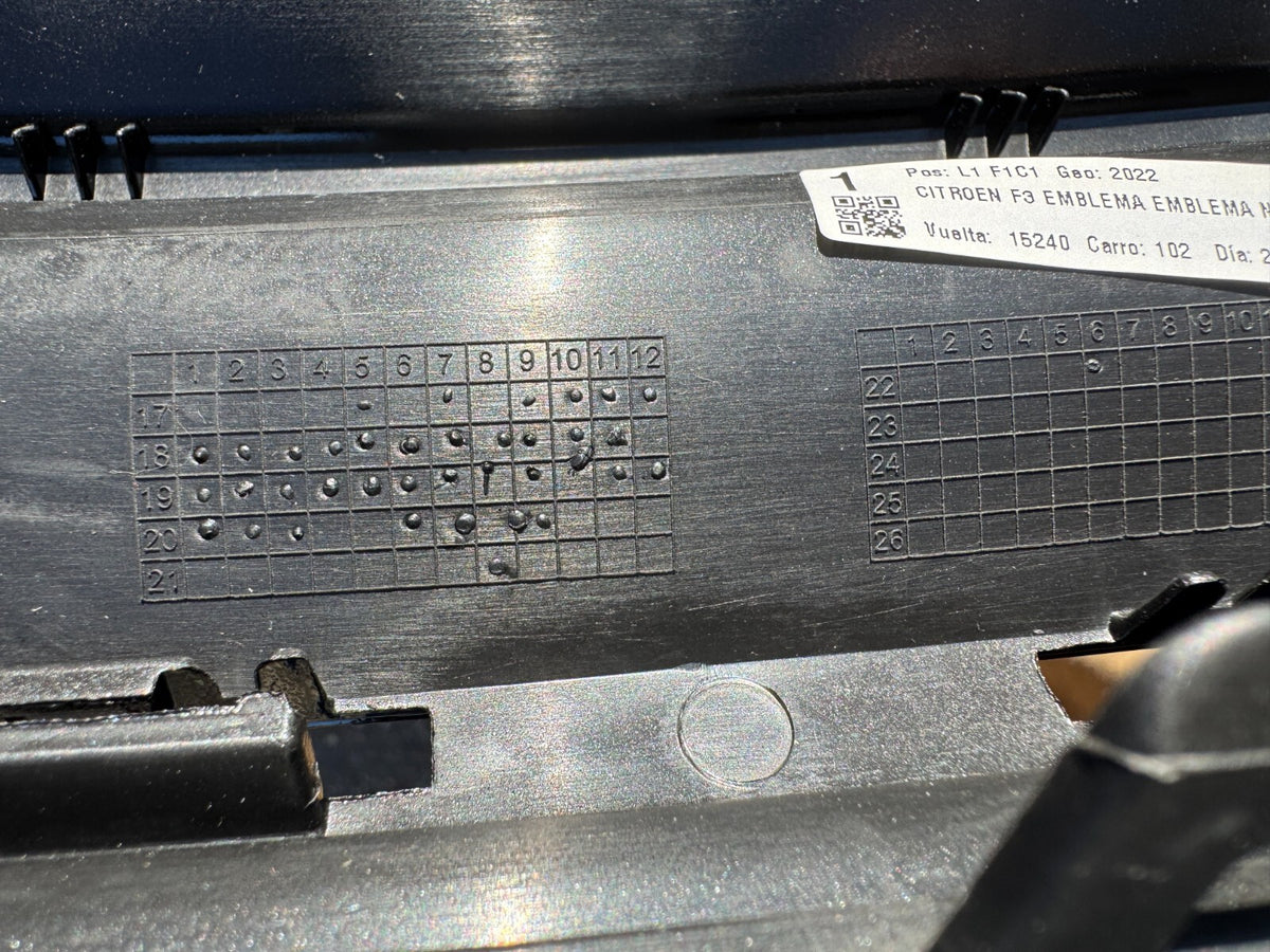 NEU ORIGINAL Citroën C4 Cactus 9824153277 Kühlergrill Frontgrill 98241532XY