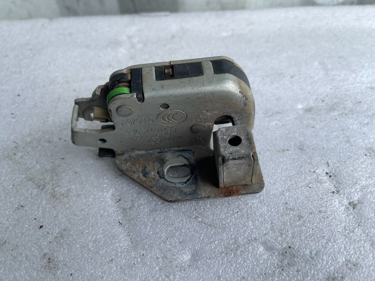 MERCEDES SPRINTER 906 2015 RHD Rear Right Tailgate Lock A9067401235