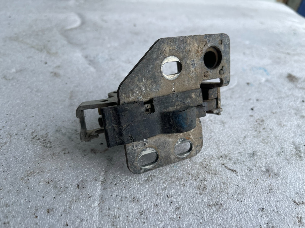 MERCEDES SPRINTER 906 2015 RHD Rear Right Tailgate Lock A9067401235